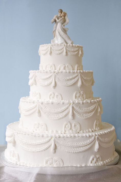 Bolo Vintage, Classic White Wedding, 3 Tier Wedding Cakes, Square Wedding Cakes, Traditional Wedding Cakes, Traditional Wedding Cake, Dream Wedding Cake, Classic Wedding Cake, Design Cake