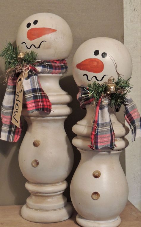 My Spare Time Designs: Surprise, I'm Back! Unique Homemade Gifts, Spindle Crafts, Christmas Wood Crafts, Snowman Crafts, Homemade Christmas Gifts, Noel Christmas, Unique Christmas Gifts, Christmas Wood, Winter Crafts