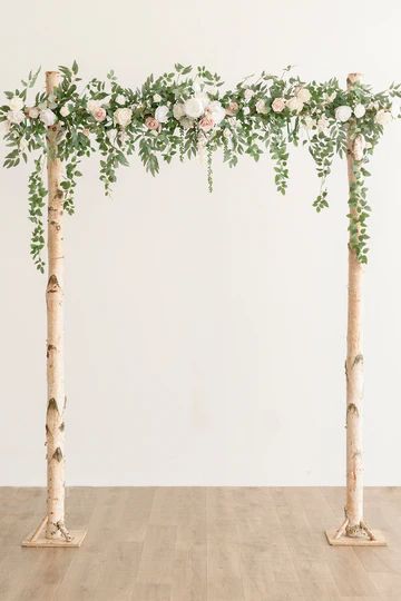 Sweetheart Table Backdrop, Farm Wedding Reception, Alter Flowers, Hanging Rose, Backyard Barn, Leaves Decor, Small Weddings Ceremony, Backdrop Decor, Wedding Arch Flowers