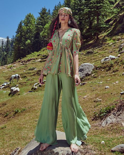 Peplum Top And Palazzo, V Neck Peplum Top, Paulmi And Harsh, Print And Embroidery, Printed Peplum Top, Simple Kurta Designs, Palazzo Set, Embroidery Floral, Indian Designer Outfits