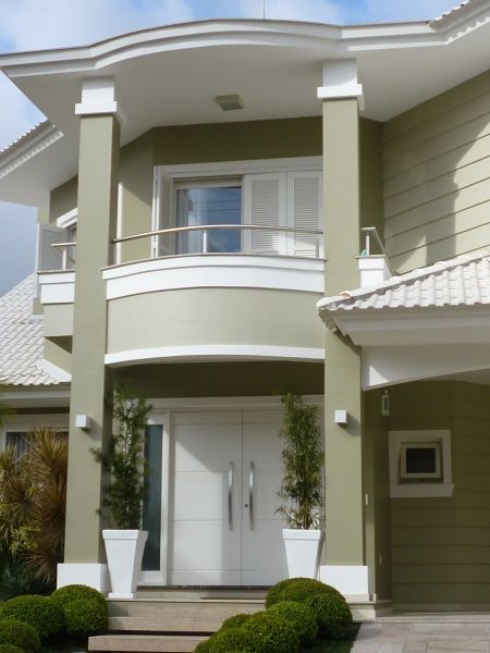 Modern Paint House Exterior, Exterior Paint Colors For Simple House, Small House Painting Ideas Exterior Colors, Front House Color Combinations, House Outside Paint Colors Indian, Home Colour Outside, House Front Colour Combination, Exterior Color Palettes For Houses, Trending House Colors Exterior