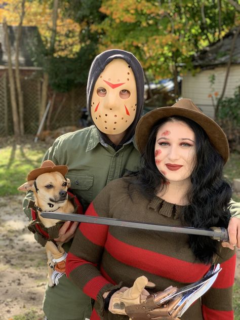 Jason Voorhees Couple Costume, Best Group Costumes, Funny Group Halloween Costumes, Freddy Vs Jason, Couple Costumes, Halloween Costume Outfits, Group Costumes, Group Halloween Costumes, Best Photo Poses