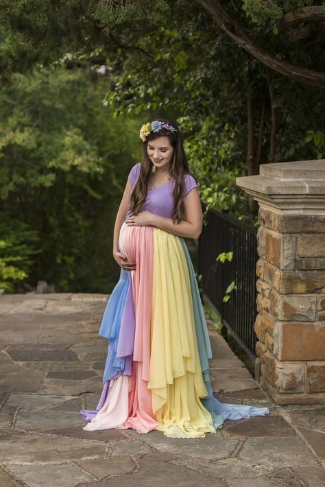 Maternity Dresses Indian Style, Pregnancy Outfits Indian, Maternity Gowns Indian, Rainbow Maternity Dress, Chiffon Maternity Gown, Maternity Shoot Dresses, Maternity Evening Gowns, Pregnant Photos, Maternity Shoot Outfit