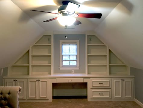 Custom gable built-in desk with adjustable shelves, panel detail doors & filing drawers, and pen drawer above desk opening in this Raleigh home. 919-554-3707 | www.woodmasterwoodworks.com Barnhouse Homes, Bonus Room Office, Attic Inspiration, Frog Ideas, Bonus Room Design, Room Above Garage, Bonus Room Ideas, Custom Shelves, Woodworking Business