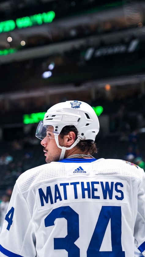 Auston Matthews Aesthetic, Austin Matthews, Toronto Maple Leafs Wallpaper, Maple Leafs Wallpaper, Nhl Hockey Players, Hockey Wife, Nhl Wallpaper, Auston Matthews, Toronto Maple Leafs Hockey