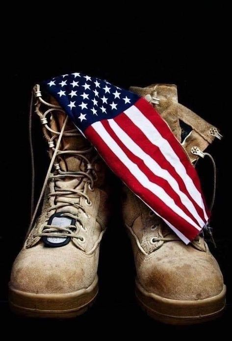 Patriotic Pictures, Marine Mom, I Love America, Army Strong, Army Mom, Military Love, The American Flag, Support Our Troops, Military Heroes