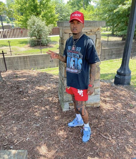 Vintage Mens Style, Blue Jordans Outfit, Jordan 4 Fits, Air Jordan 4 University Blue, Jordan 4 Outfit Men, Jordan 4 Outfits, Jordan 4 University Blue, Blue Outfit Men, Jordan 4 Outfit