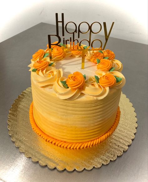 Orange Birthday Cake Aesthetic, Orange Cake Designs Birthday, Birthday Cake Orange Color, Orange Decorated Cake, Orange Birthday Cake For Women, Orange Cake Decoration Ideas, Orange Color Cake Birthday, Orange And Yellow Cake, Orange Colour Cake