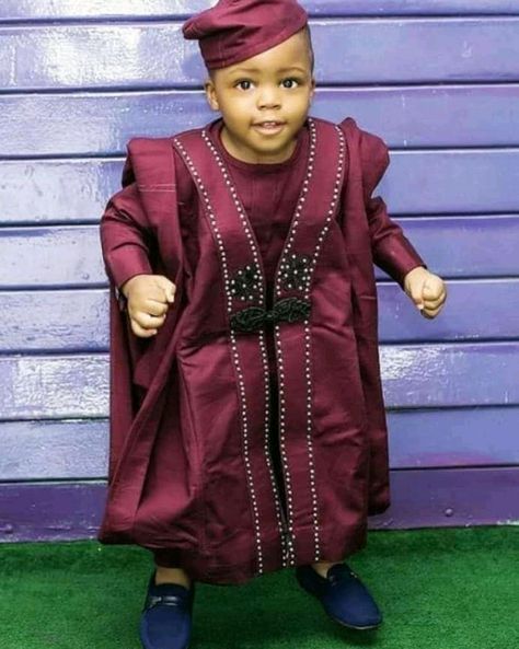 Baby African Clothes, African Kids Clothes, Agbada Design, Bubu Gown Styles, Fancy Short Dresses, Feeling Blessed, Simplicity Fashion, African Wear Styles For Men, African Attire For Men