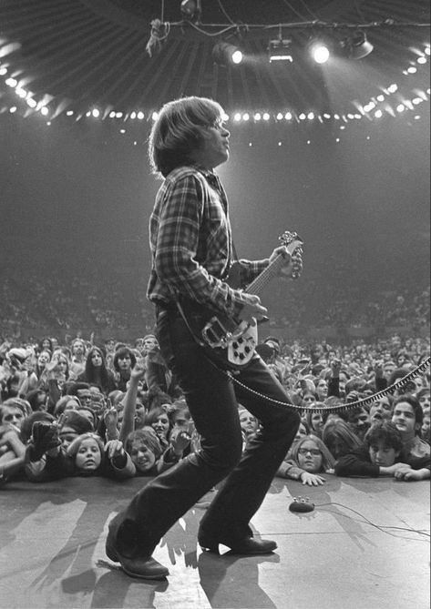 John Fogerty, Creedence Clearwater Revival, Concert Photos, Music Station, Music Pics, Live Rock, 70s Music, Southern Rock, Country Rock