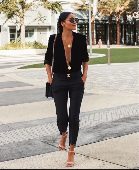 Alpa Rama, Cooler Look, 가을 패션, Street Chic, Street Style Outfit, Black Outfit, Classy Outfits, Work Outfit, Top Styles