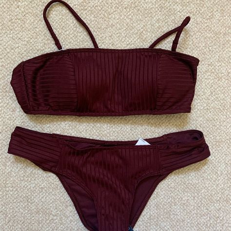 New With Tags, Size Xs Maroon Top Is Adjustable, Can Be Worn Without Straps College Au, Maroon Top, Cute Bikinis, Cheeky Bikinis, Swimsuit Tops, Red Purple, Color Purple, Hollister, Ootd