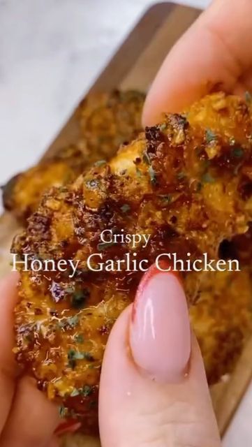 Crispy Honey Garlic Chicken, High Protein Chicken Recipes, Meal Box, Garlic Puree, Seasoning Salt, Protein Meal, Honey Garlic Chicken, Air Fryer Recipes Easy, Sweet Chilli