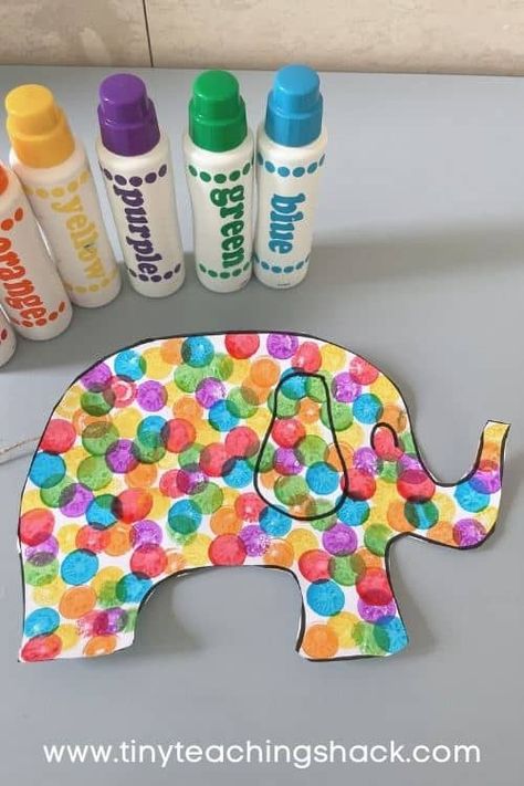 dor marker art Elmer The Patchwork Elephant Activities, Elma The Elephant Activities Eyfs, Elephant Art For Toddlers, Elmer Book Activities, Elmer And The Rainbow Activities, Zoo Activities Preschool Crafts, Elmer Elephant Craft, Elephant Art Preschool, Elmer Preschool Activities