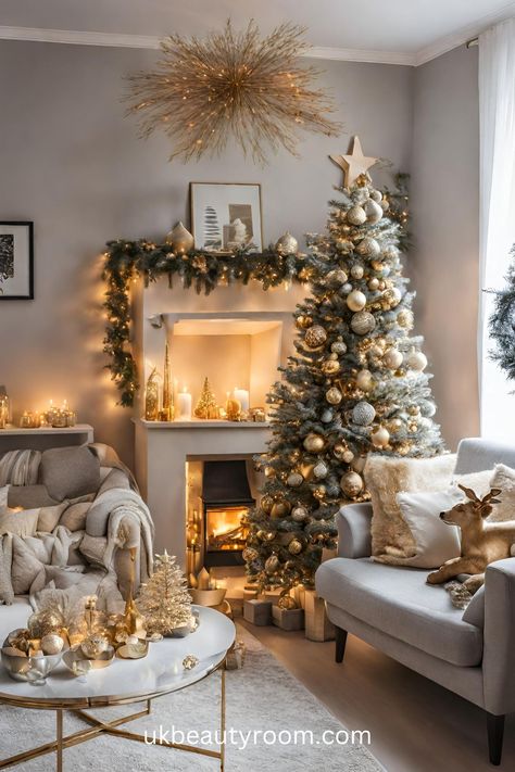 13 Elegant Christmas Decor Ideas for Your Home 2023 Diy Natal, Elegant Christmas Decor, Eclectic Living, Decor Eclectic, Winter Decorations Diy, Room Painting, Modern Christmas Decor, Christmas Decorations Living Room, Christmas Porch Decor