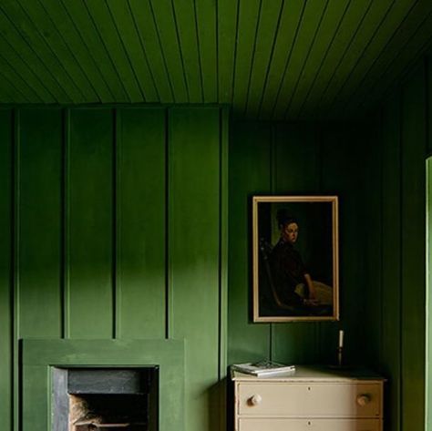 Hayley @purenourishment on Instagram: "Faraway farm has been a firm favourite of mine, since I first came across it in @sallydenningstylist ‘s book ‘Calm’. The muted colour palette and rustic charm provides a comfortable sanctuary in the Welsh mountains, and this gorgeous green creates a verdant cocoon of a bedroom. I love the textures of the Welsh blanket, and contrasting rug. The dark portrait looks like it’s always been there, and the slate window sill looks like somewhere I would like to grace with a cushion, and read a book upon! Utterly lovely!! 

Image uncredited via location website. 

#locationhouse #location #welshfarmhouse #farmhouse #farawayfarm #welshblanket #farmhousestyle" Color Drenching, Stone Feature Wall, Open Fireplace, Green Walls, Style Deco, Green Rooms, Wood Panel Walls, On The Floor, House Inspo