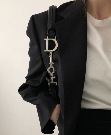 Dior Bag Outfit, Dior Aesthetic, Outfits Hombre, Aesthetic Outfit Ideas, Fancy Bags, Preppy Aesthetic, Black Aesthetic, Fashion Killa, Minimal Fashion