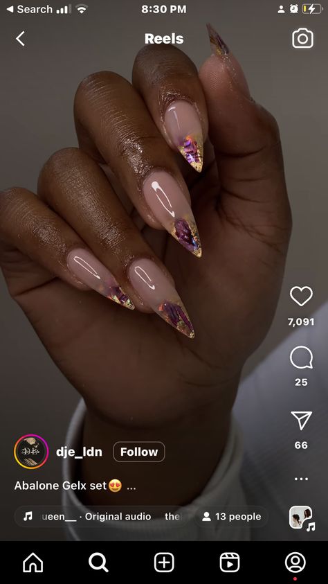 Glam Birthday Nails Almond, Almond Nails With Simple Design, Abstract Holiday Nails, Gelx Inspo Nails Almond, Fall Inspired Nails Almond, Almond Nude Nail Designs, Sultry Nails, Gold And Silver Nail Designs, Nude Stiletto Nail Designs