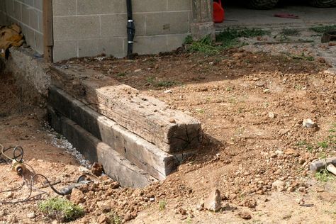 Railroad Ties Landscaping, Railroad Tie Retaining Wall, Diy Retaining Wall, Railroad Tie, Building A Retaining Wall, Railroad Ties, Sloped Yard, Landscaping Retaining Walls, Hillside Landscaping