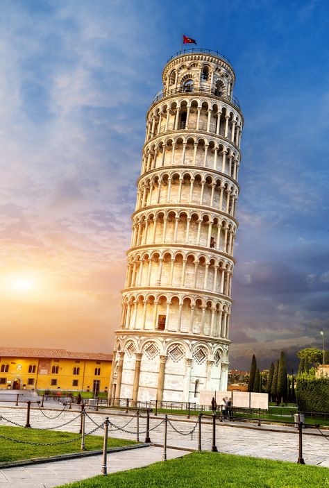 Pisa leaning tower, Italy by beatrice preve on 500px Pisa Tower, Tower Of Pisa, Fernandina Beach, Famous Buildings, Famous Landmarks, Elba, Beautiful Architecture, Lucca, Leaning Tower