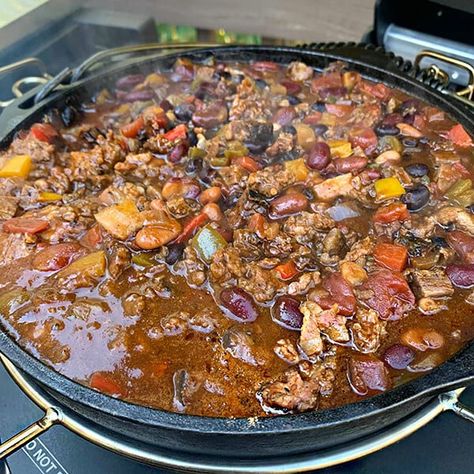 Ott Chilli, Two Meat Chili Recipe, Traeger Chili Recipe, Smoked Over The Top Chili, Smoked Soup Recipes, Smoked Chilli Recipe, Smoker Chili, Smoked Chili On Smoker, Over The Top Chili