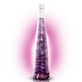 Viniq-shimmer-liqueur Made from Vodka & Moscato - it shimmers when shaken!! what a centre piece! Mango Vodka, Girls Night Drinks, Purple Drinks, Moscato Wine, Spirit Drink, Premium Vodka, Tipsy Bartender, Liquor Drinks, Drink Bottle