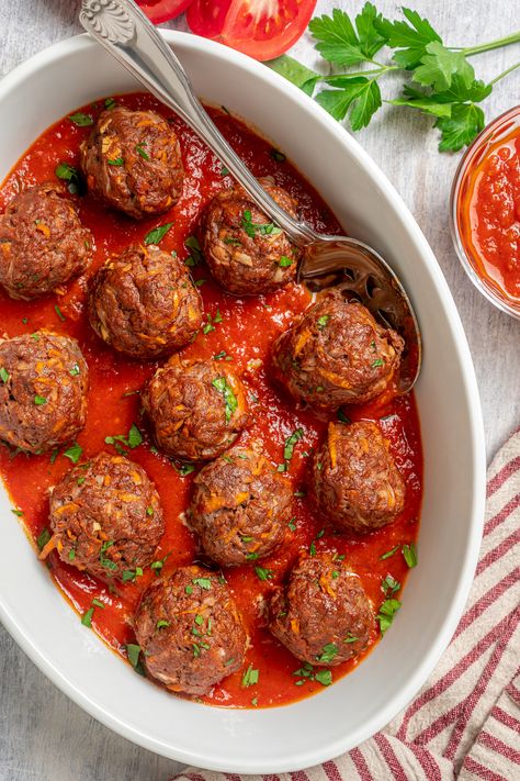 Easy Bison Meatballs are sure to become a regular dinner in your menu plan! These are incredibly easy to whip up, and have a wonderful savory flavor and tender texture. Say hello to your new favorite meatball recipe. Bison Meatball Recipes, Bison Meatballs, Chicken Rice Recipes, Baked Egg, Meatballs Easy, Meatball Recipe, Menu Plan, Ground Meat, Baked Eggs