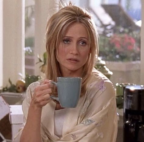 Kirsten Cohen Hair, The Oc Kirsten, Kirsten Cohen Style, Kirsten The Oc, Kirsten Cohen The Oc, Kirsten Cohen, The Oc Aesthetic, Kelly Rowan, Oc Series