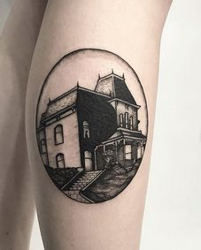 Psycho House Tattoo The Conjuring Tattoo, Horror Film Tattoo, Horror Sleeve, Horror Movie Tattoos, House Tattoo, Shadow Tattoo, Tattoo Thoughts, Movie Tattoo, Traditional Tattoo Sleeve