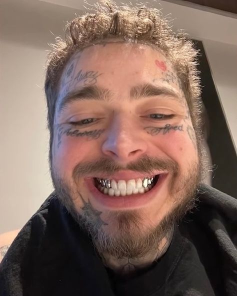 Hospital Room Snapchat Stories, Post Malone Wallpaper, Liam James, Love Post, Rap Aesthetic, Creative Pictures, Instagram Happy Birthday, American Rappers, Post Malone