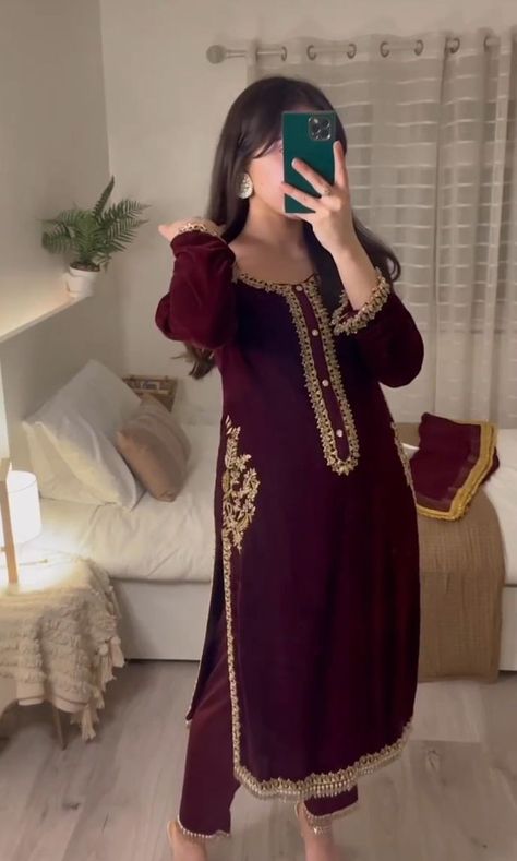 Velvet Suits Design, Velvet Suits Women, Winter Suits For Women Indian, Winter Suits For Women, Velvet Suit Designs Pakistani, Velvet Suits Women Indian, Suit Designs Pakistani, Suits Women Indian, Pakistani Velvet Suits