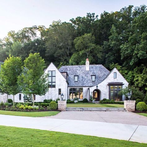 BellwetherLandscapeArchitects (@bellwetherlandscapearchitects) • Instagram photos and videos Cottage House Exterior, Lots Of Windows, Casa Exterior, White Brick, Painted Brick, Dream House Exterior, Exterior Decor, House Goals, Exterior Brick