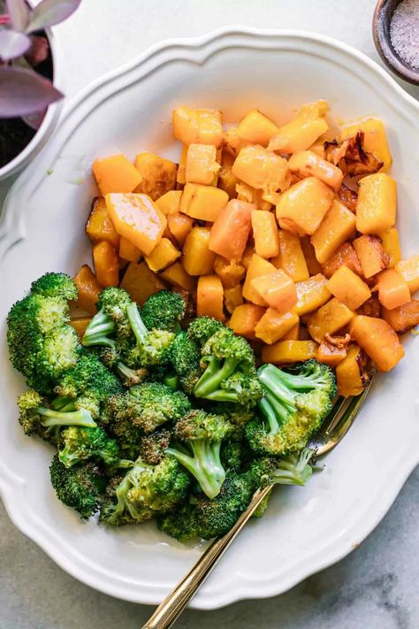 Squash And Broccoli Recipes, Baked Broccoli, Squash Varieties, Roasted Vegetable Recipes, Healthy Sides, Roasted Broccoli, Broccoli Recipes, Roasted Brussel Sprouts, Roasted Butternut