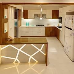 Breakfast Counter In Kitchen, बेडरूम डिजाइन, Breakfast Counter, Modern Kitchen Design Grey, Kitchen Layout Plans, Kabinet Dapur, Kitchen Cupboard Designs, Modern Kitchen Cabinet Design, Modern Kitchen Interiors