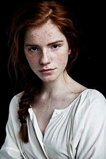 The Promise of Jenny Jones by Maggie Osborne | Goodreads Luca Hollestelle, Women With Freckles, Fire Hair, Beautiful Freckles, Freckles Girl, Freckle Face, Natural Redhead, Ginger Girls, Redhead Beauty