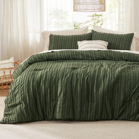 PRICES MAY VARY. Elegant Design: Featuring a timeless striped tufted embroidery design, this boho comforter set effortlessly and stylishly refreshes your interior space with exquisite beauty. Premium Filling: Featuring Bedsure's thoroughly tested polyester microfiber filling blend, these bedding comforter sets maintain the perfect balance between weight and warmth, creating a cloud-like sleeping space all year round. Extra Soft: The premium polyester microfiber cover offers exceptional softness. Green Comforter Bedroom, Shabby Chic Comforter, Tufted Bedding, Shabby Chic Embroidery, Comforter Sets Boho, Chic Embroidery, Boho Comforters, Green Comforter, Cal King Bedding