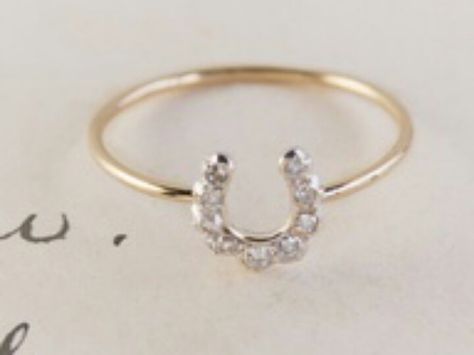 "lucky" simple Horseshoe Ring, Country Jewelry, Equestrian Jewelry, Horse Jewelry, Western Jewelry, Cute Jewelry, Antique Jewelry, Gold Ring, My Jewellery