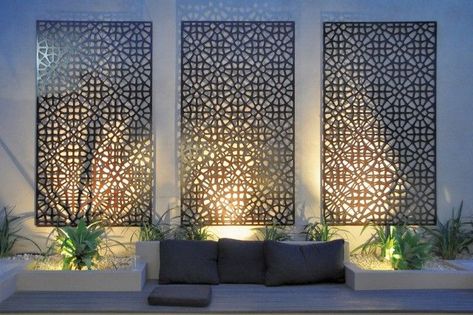 Essential Tips for Perfect Outdoor Space with Garden Wall Art modern garden wall art grail outdoor screen and wall art contemporary FPEODIU Contemporary Outdoor Wall Art, Laser Cut Screens, Outdoor Screens, Garden Screening, Decor Studio, Walled Garden, Have Inspiration, Decorative Screens, Outdoor Living Room