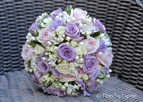 White Lilac Bouquet Wedding, Lilac And White Bridal Bouquet, Bride Bouquets Lilac, White Lilac Bridal Bouquet, Bridal Bouquetr Purple, Lisianthus Flowers, Lilac Wedding Bouquet, White Spray Roses, Purple Bridal Bouquet