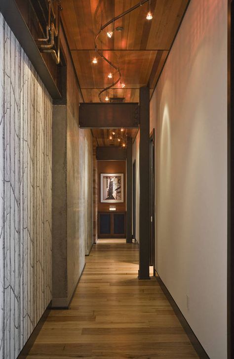 Crane Building Penthouse-Giulietti Schouten Architects-07-1 Kindesign Narrow Hallway Lighting, Led Hallway Lighting, Small Hallway Lighting, Modern Hallway Lighting, Mid Century Modern Entryway, Entryway Lamps, Arteriors Lighting, Pendant Track Lighting, Hallway Light Fixtures