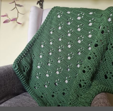 Paw Crochet, Kat Haken, Crochet Blanket Pattern Easy, Crocheted Blanket, Confection Au Crochet, Paw Pattern, Crochet Blanket Designs, Crochet Throw Blanket, Knitted Blanket