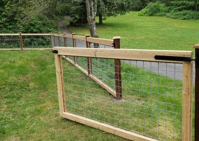 Fence Trends | NPR Fence Hog Panel Fencing, Cattle Panel Fence, Panel Fence, Cattle Panels, Fencing Ideas, Cheap Fence, Horizontal Fence, Diy Fence, Front Yard Fence