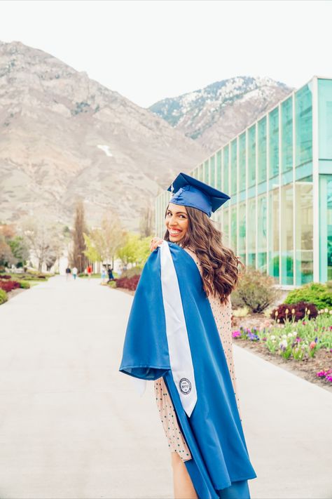 Brigham Young University graduate. Provo, Utah. College graduation photoshoot. BYU graduation photos. Byu Graduation, Cap Gown Photos, College Grad Pictures, College Grad Pics, Photo Clothes, Grad Poses, College Graduation Photoshoot, Grad Pic Ideas, Graduation Photo Ideas