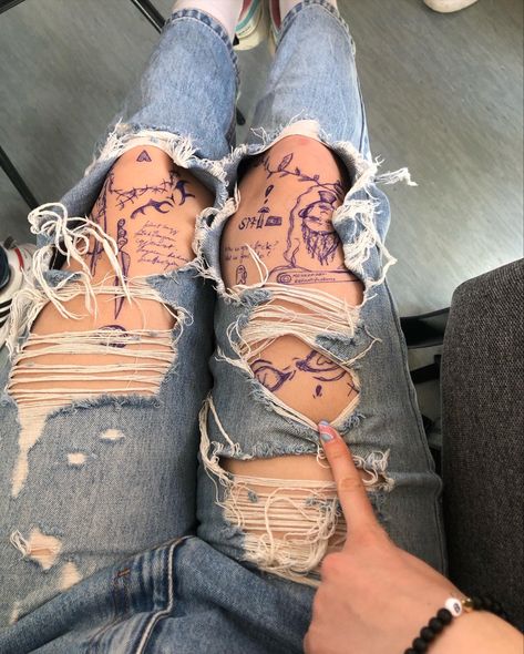 Drawing on legs Doodles On Thigh, Drawing On Body Sharpie, What To Draw On Your Leg, Leg Doodles Pen, Drawing On My Leg, Drawings On Legs Art With Pen, Things To Draw On Your Leg With Pen Easy, Leg Doodles Sharpie, Drawing On Thigh