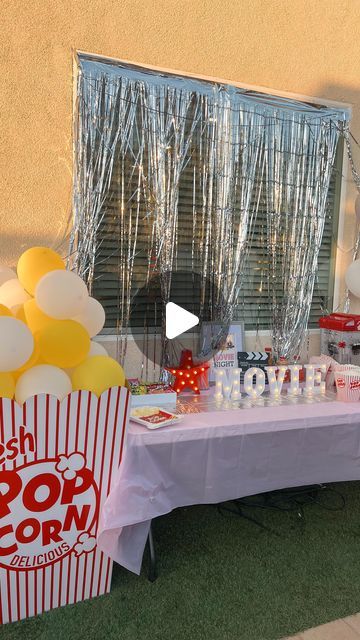 Tanairi Amador on Instagram: "Movie night party! 🎬🍿💗 This was actually the perfect theme for a nice summer night! ✨  • • • #mom #momlife #momlifebelike #momanddad #birthdayparty #birthdaydecor #partydecor #momlifestyle" Outdoor Movie Night Ideas Backyards, Outside Movie Night Party, Outdoor Movie Birthday, Movie Night Party Ideas, Outdoor Movie Party, Movie Theme Birthday Party, Outside Movie, Backyard Movie Party, Movie Night Birthday Party