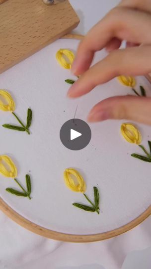 Flowers Stitch, Tulip Embroidery, Flower Hand Embroidery, Ribbon Embroidery Tutorial, Embroidery Lessons, Trending Shorts, Hand Embroidery Tutorial, Patterns Embroidery, Embroidery Tutorial