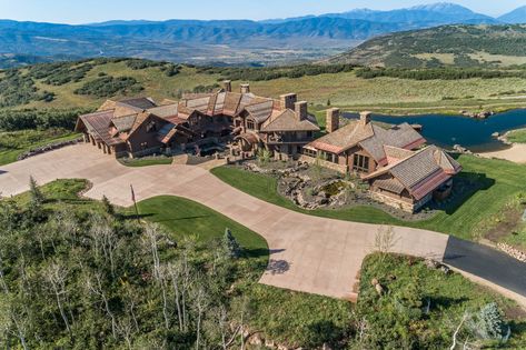 Park City Rustic Mountain Retreat — CAMEO HOMES Luxury Houses Mansions, Dream Mansion, Fantasy House, Mountain Homes, House Blueprints, Mountain Retreat, Luxury Homes Dream Houses, Dream House Exterior, House Architecture Design