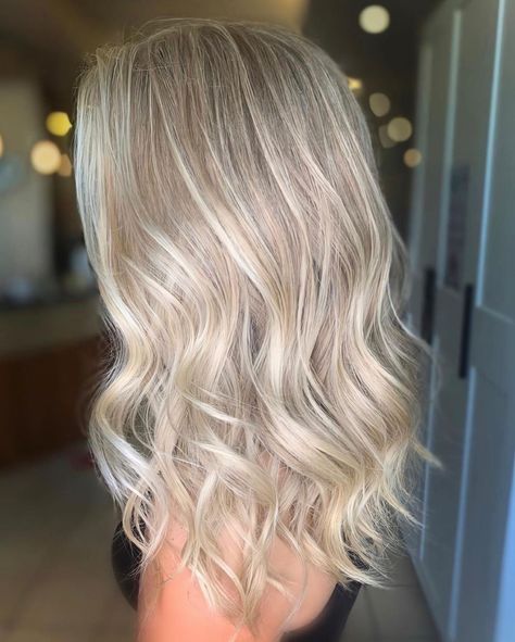 Balayage & Blonde‬ Specialist on Instagram: “✨Let’s talk babylights!✨ To all my natural blondes, you’ve gone a bit darker as you’ve gotten older😭! I totallyyyy get it! You miss being…” Micro Blonde Highlights, Blonde Specialist, Balayage Blonde, Natural Blondes, Blonde Balayage, Blonde Highlights, Balayage, Blonde Hair, Get It