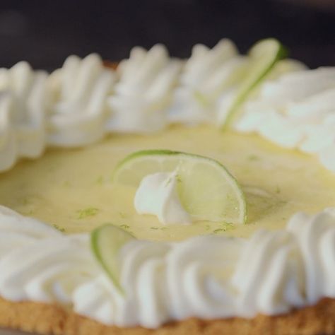 Frozen Key Lime Pie, Barefoot Contessa Recipes, Weight Watcher Desserts, Lime Desserts, Keylime Pie Recipe, Ina Garten Recipes, Lime Recipes, Low Carb Dessert, Barefoot Contessa