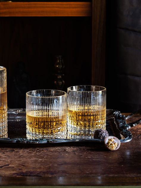 Crystal Whiskey Glasses, Whiskey Glasses Set, Drinks Photography, Whiskey Glasses, Penthouse, Man Cave, Whiskey, Gentleman, Home Accessories